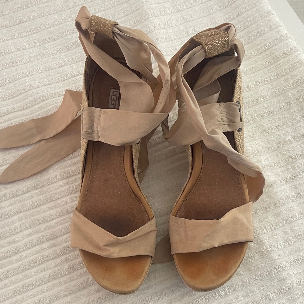 UGG Women's Beige Wrap Sandals